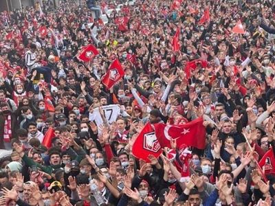Zeki Çelik: 'Fransız Taraftarlar Bile Türk Bayrağımızı Açtı
