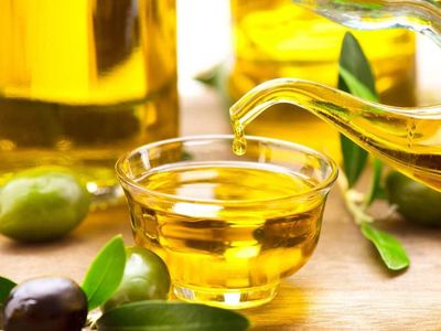 Zeytinyağının cilde faydaları nelerdir? Zeytinyağı hangi cilt tiplerinde kullanılır?