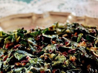 Zeytinyağlı Kereviz Sapı Kavurması Tarifi 