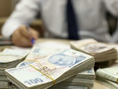 Ziraat Bankası, Vakıfbank ve Halkbank bir bir açıkladı! 25.000 TL anında para veren bankaların kredi faiz oranları