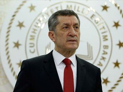 Ziya Selçuk'tan LGS Paylaşımı