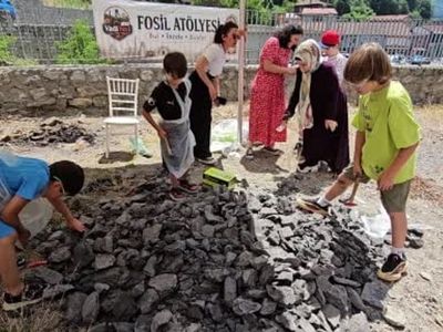 Zonguldak’ta çocuklar arkeolojik kazı heyecanı yaşadı