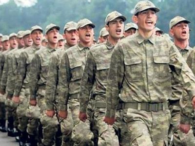 Zorunlu askerlik sürecini uzatana maaş ve ev alma prim kolaylığı sağlanıyor