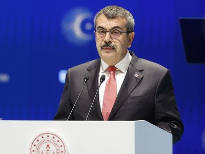 Zorunlu eğitimde devrim sinyali! Bakan Tekin: “12 yıl yeniden değerlendiriliyor”