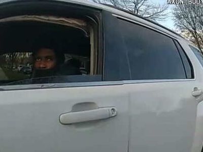 ABD'de polis şiddeti sürüyor! Siyahi gence kurşun yağdırdılar