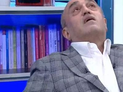 Abdurrahim Albayrak, Canlı Yayında Rahatsızlandı! Gözyaşlarıyla Yayını Terk Etti