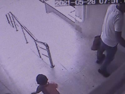 Adana’da 2 Yaşındaki Çocuk Asansörde Sıkışarak Can Verdi