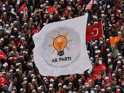 AK Parti’den başarılarla dolu özel klip: Ruhumuzda var gençlik ateşi hey gidi olmuşuz 22