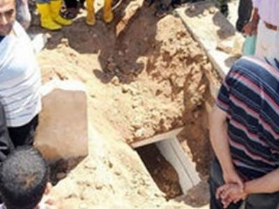 Defnedilen Kabirden Sesler Gelince Açtılar, Karşılaştıkları Şey Şoke Etti!