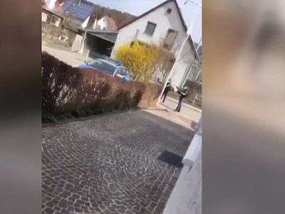 Almanya'da Polis, 66 Yaşındaki Türk'ü Silahla Vurarak Yaraladı