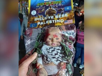 Amerika'da bir mağazada saldırıya uğramış Filistinli oyuncak bebek satılıyor:  Skandal görüntüler kan dondurdu!