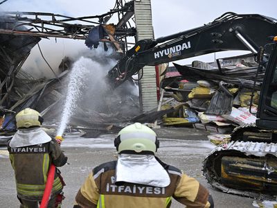 Ankara’da korkutan yangın: Sanayi alevlere kapıldı!