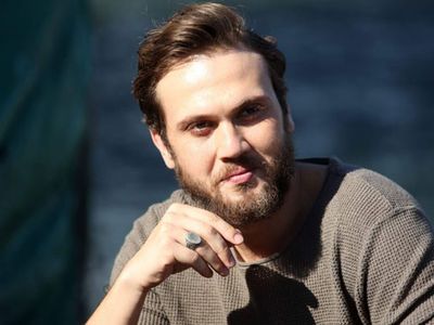 Aras Bulut İynemli, Arka Sokaklar’da Rol Aldı mı?