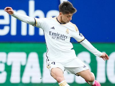 Arda Güler kariyerinin golünü kaçırdı: Real Madrid yedek kulübesi ayağa kalktı