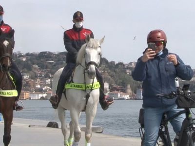 Bebek'te Atlı Polislerin Koronavirüs Denetimi Havadan Görüntülendi