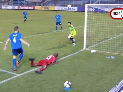 Beşiktaş Kaptanı Atiba'dan Kanada Formasıyla İlginç Bir Gol!