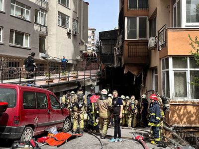 Beşiktaş’taki yangının dev boyutu ortaya çıktı: İtfaiye erinin kamerasına yansıyanlar!