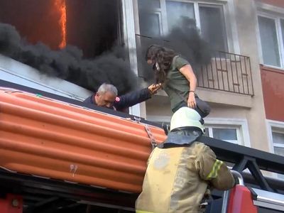 Beyoğlu'nda Yangın Meydana Geldi