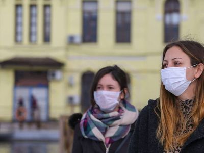 Bilim Kurulu Üyesi Açıkladı: Eylül Ayında Maskeler Çıkacak mı?