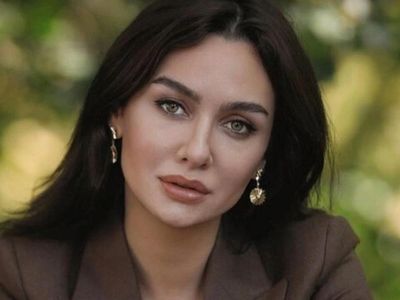 Birce Akalay aşk orucunu bozduğu yakışıklı oyuncu Hakan Kurtaş hakkında konuştu: Hayırlı olsun diyelim!