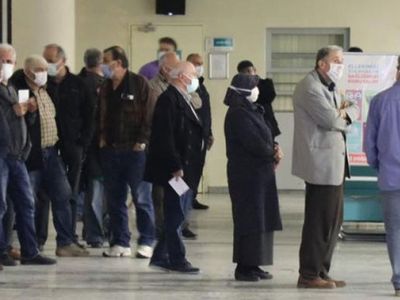 Bolu’da İftarını Açan Aşı Olmaya Koştu: Hastanede Kuyruk Oluştu