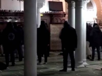 Paris Büyük Camii Yeniden İbadete Açıldı