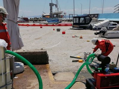 Çalışmalar Başladı! Marmara'da Deniz Salyası Temizliğine Başladı