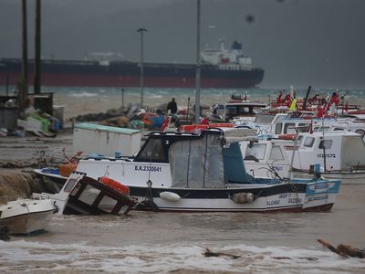Çanakkale'de Kepez Çayı taştı: Vali vatandaşları uyardı