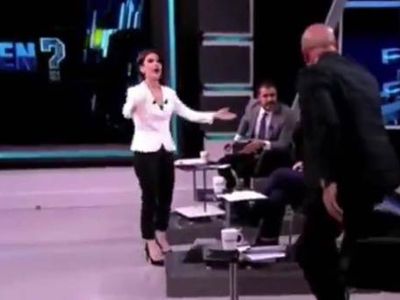 CHP’li Eski Vekil Erdal Aksünger, Canlı Yayında Konuğun Üstüne Yürüdü