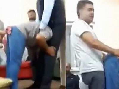 Erkeklerin Bir Odaya Toplanıp Seks Eğitimi Verdikleri Görüntüler Tepki Topladı!