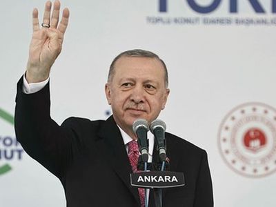 Cumhurbaşkanı Erdoğan Önderliğinde TOKİ 1 Milyonuncu Anahtarı Teslim Etti