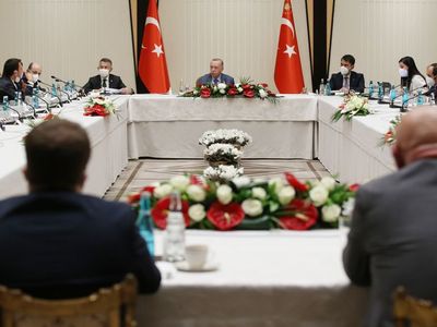 Cumhurbaşkanlığı Külliyesi'nde Müsilaj Toplantısı! Cumhurbaşkanı Erdoğan, Akademisyenleri Kabul Etti