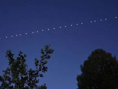 Elon Musk'ın Starlink Uyduları Şırnak Semalarına Işık Saçtı