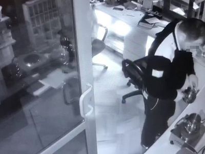 Esenyurt'ta Dezenfektanlı Çay Şakası Kötü Bitti