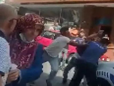 Esenyurt’ta ortalık savaş alanına döndü: Polis ekiplerine saldırdılar