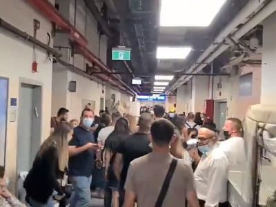 Filistin'den Atılan Roketler İsrail'de Sığınakları Doldurdu