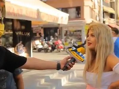 Genç Kadının Kıyafetine Ahlaksız Yorum