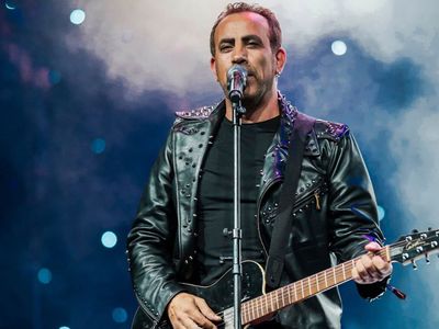 Haluk Levent Koronavirüse Yakalandı!