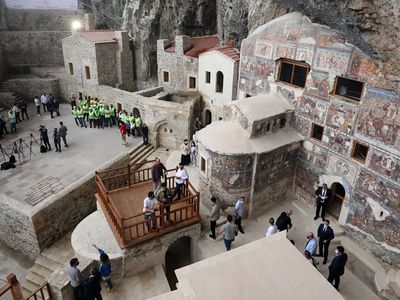 Hasret Bitti! Sümela Manastırı, 5 Sene Sonra Türküler Eşliğinde Ziyarete Açıldı