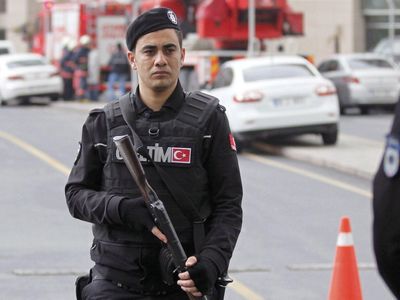 Hırsızlık Yapan Anne Polisi Gözyaşlarına Boğdu