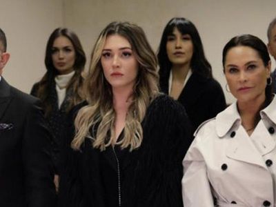 Hülya Avşar, Ertuğrul Postoğlu’nun Çenesini Çıkarttı!