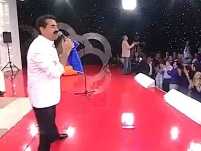 İbo Show'a Kafası Güzel Çıkan Mehmet Ali Erbil'in Akıllara Ziyan Oynama Şekli