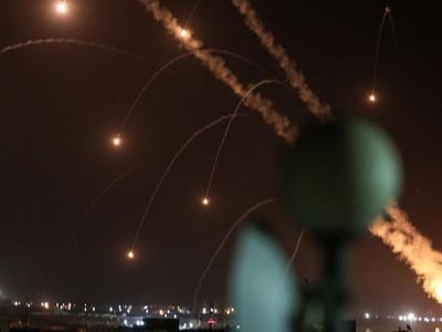 İşgalci İsrail Saldırılarına Gazze'den Roketle Karşılık Geldi