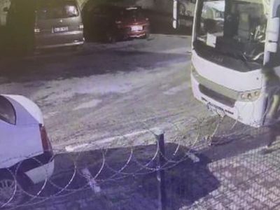 İstanbul'da Bebeğini Çöpe Atan Anne Kameralara Kaydedildi