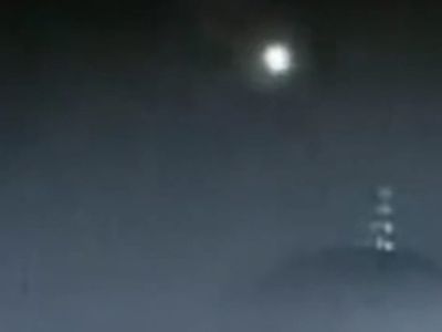 İstanbul’da hareketli anlar: Meteor düşüşü kayıt altına alındı