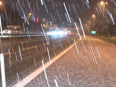 İstanbul'da kar Yağışı Görüntülendi