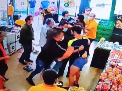 İstanbul’da Markette Olaylı Kavga: 3 Jandarma Yaralandı