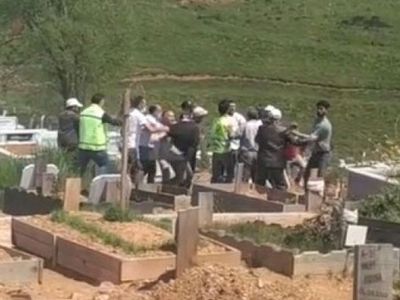 İstanbul’da Mezarlıktaki İşçiler Kavga Etti