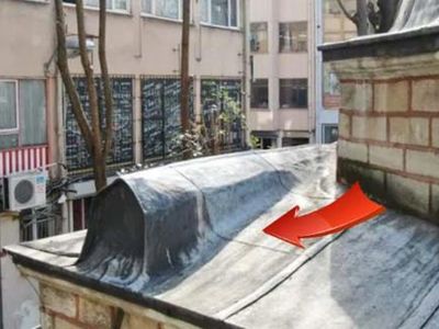 İstanbul'daki Caminin Tepesindeki 525 Yıllık Tabutun Gizemi Çözüldü