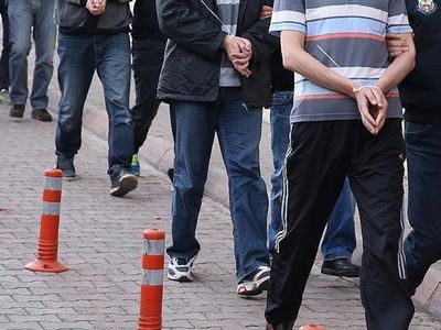 İzmir Merkezli 40 İlde Dev FETÖ Operasyonu Düzenlendi!